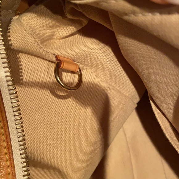 Louis Vuitton Damier Azur shoulder bag - Picture 4 of 9